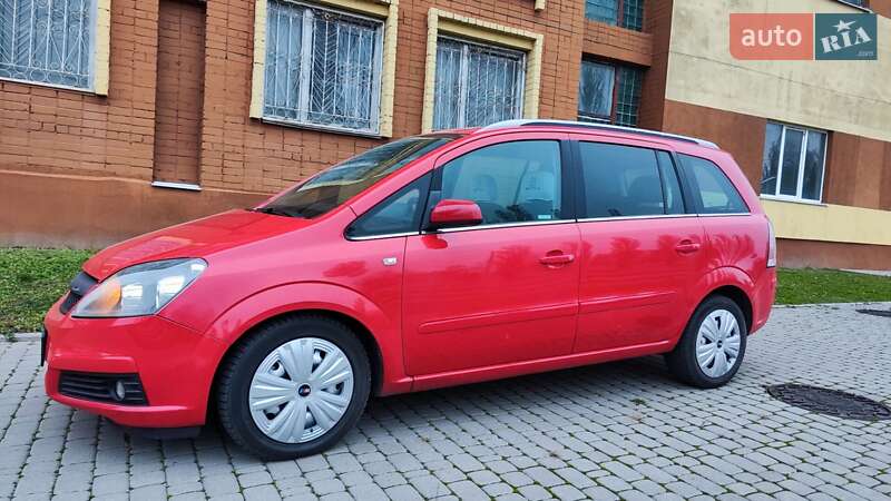 Мінівен Opel Zafira 2006 в Рівному
