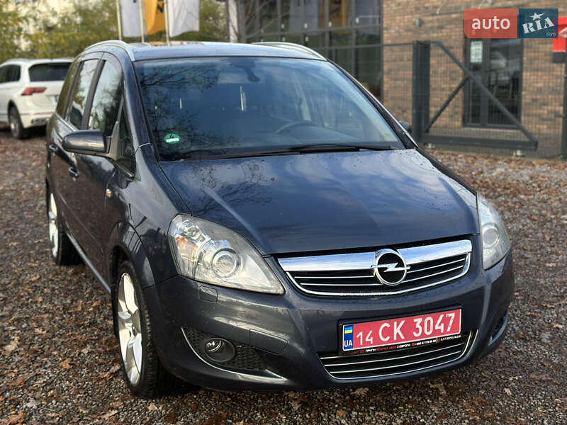 Минивэн Opel Zafira 2008 в Виннице