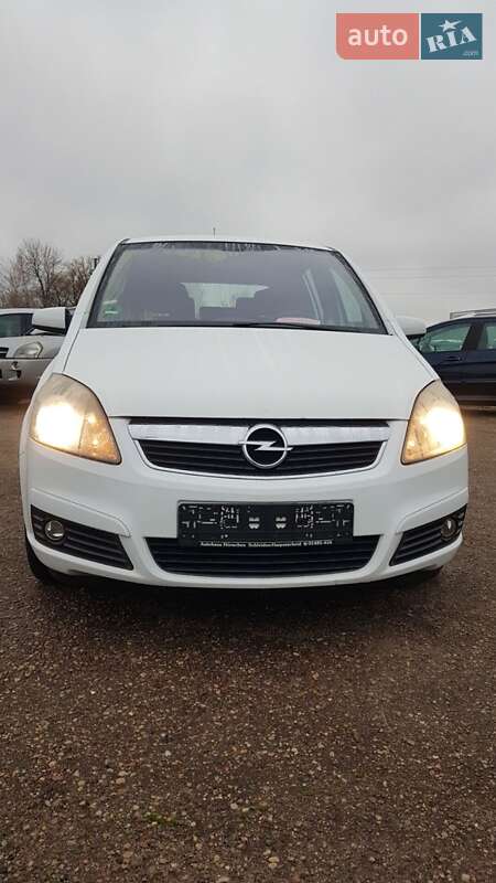 Opel Zafira 2008