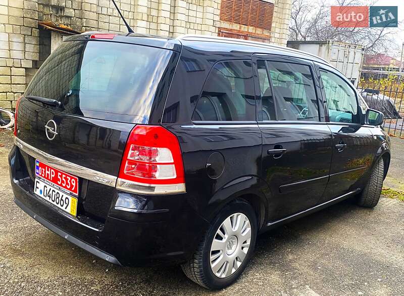 Мінівен Opel Zafira 2012 в Львові