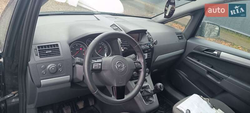 Минивэн Opel Zafira 2013 в Снятине