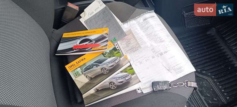 Минивэн Opel Zafira 2013 в Снятине