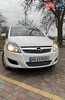 Мінівен Opel Zafira 2011 в Кропивницькому