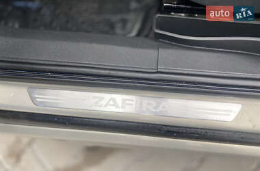 Минивэн Opel Zafira 2011 в Ивано-Франковске