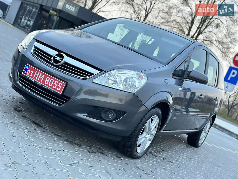 Минивэн Opel Zafira 2009 в Владимире