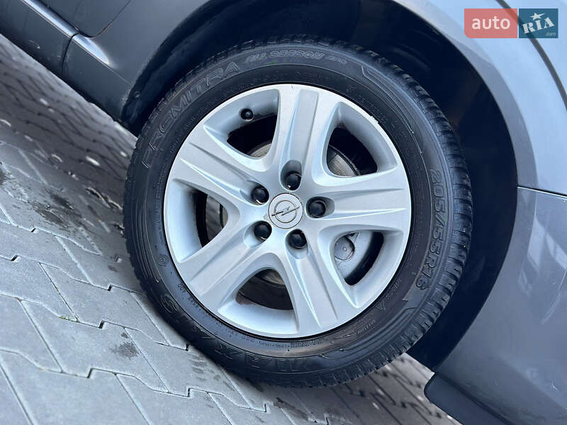Минивэн Opel Zafira 2009 в Владимире