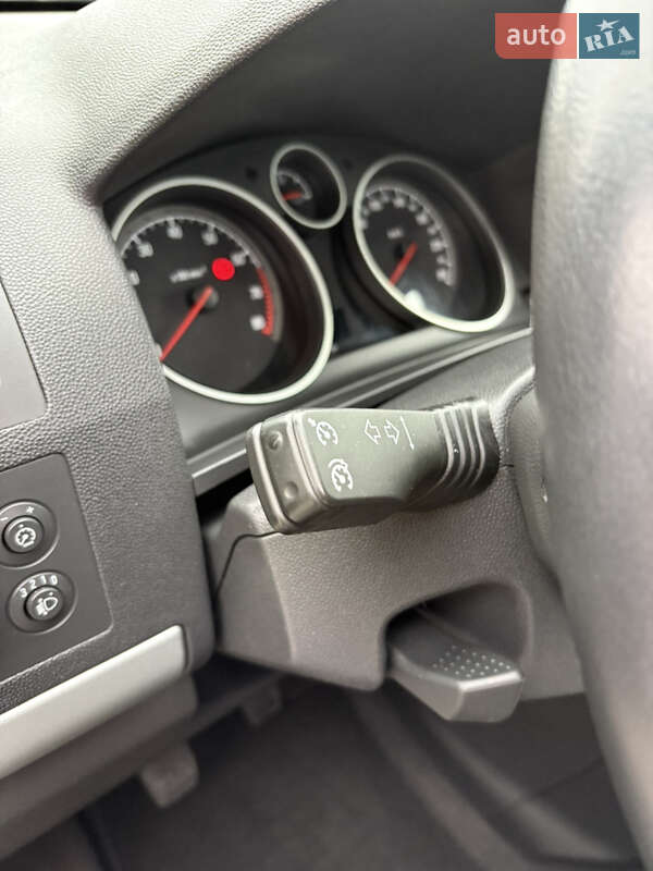 Мінівен Opel Zafira 2010 в Білій Церкві