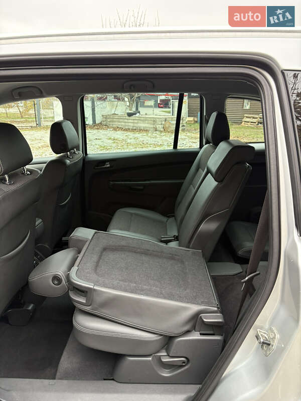 Мінівен Opel Zafira 2010 в Білій Церкві