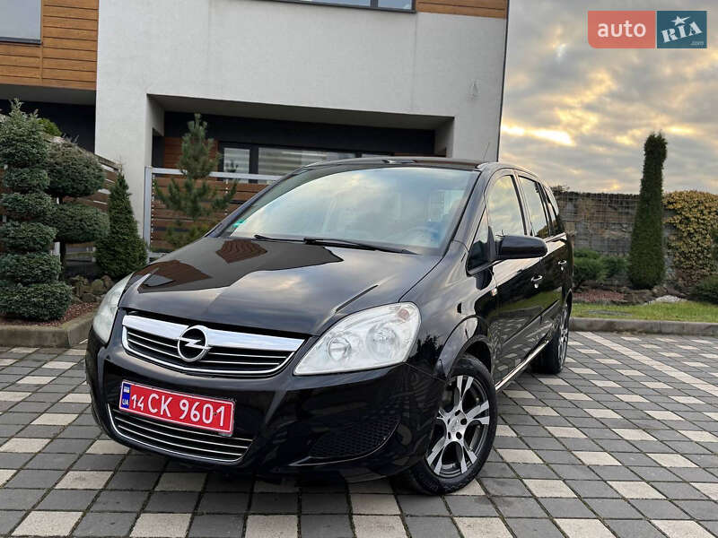 Мінівен Opel Zafira 2009 в Стрию