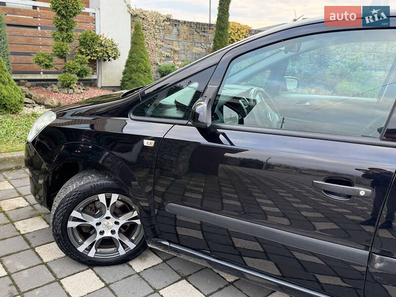 Мінівен Opel Zafira 2009 в Стрию