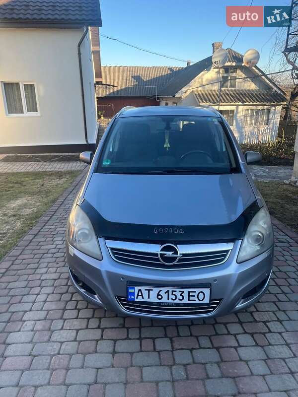 Минивэн Opel Zafira 2008 в Ивано-Франковске фото 4 Минивэн Opel Zafira 2008 в Ивано-Франковске