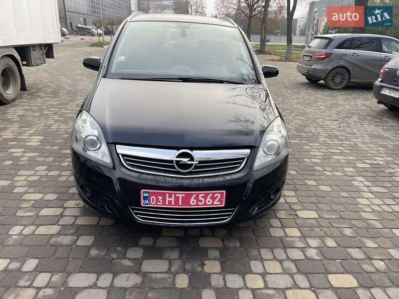 Минивэн Opel Zafira 2009 в Луцке