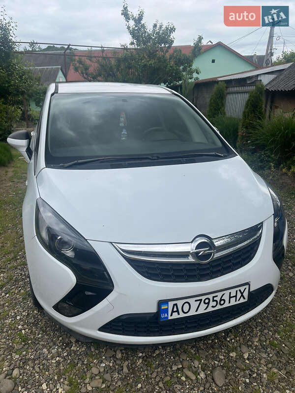 Минивэн Opel Zafira 2011 в Виноградове фото 10 Минивэн Opel Zafira 2011 в Виноградове