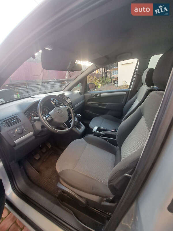 Минивэн Opel Zafira 2011 в Трускавце фото 6 Минивэн Opel Zafira 2011 в Трускавце