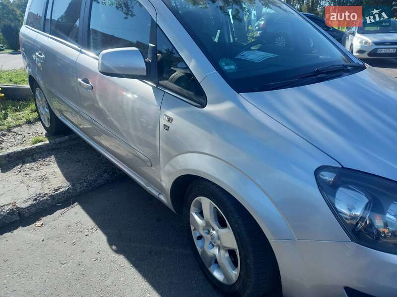 Минивэн Opel Zafira 2010 в Сарнах фото 7 Минивэн Opel Zafira 2010 в Сарнах
