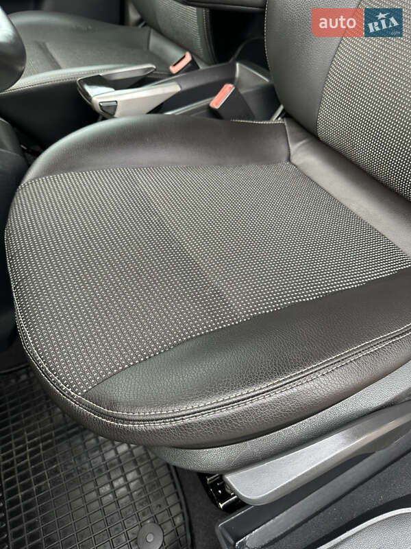 Минивэн Opel Zafira 2007 в Хороле