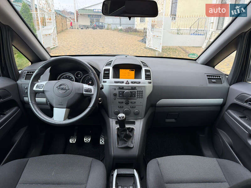 Минивэн Opel Zafira 2007 в Могилев-Подольске фото 14 Минивэн Opel Zafira 2007 в Могилев-Подольске
