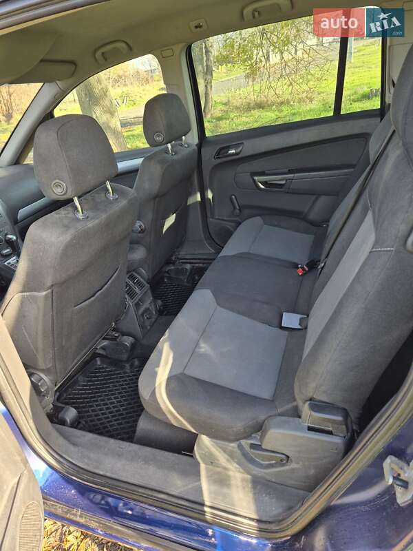 Минивэн Opel Zafira 2005 в Николаеве фото 5 Минивэн Opel Zafira 2005 в Николаеве