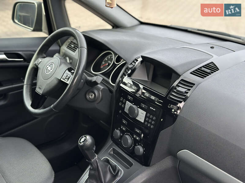 Минивэн Opel Zafira 2011 в Каменском фото 101 Минивэн Opel Zafira 2011 в Каменском