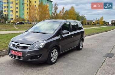 Мінівен Opel Zafira 2011 в Вараші
