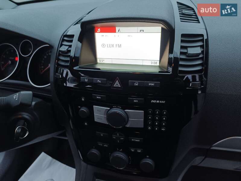 Минивэн Opel Zafira 2010 в Дубно