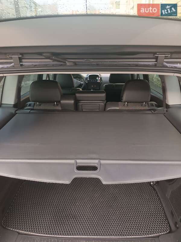 Минивэн Opel Zafira 2010 в Львове