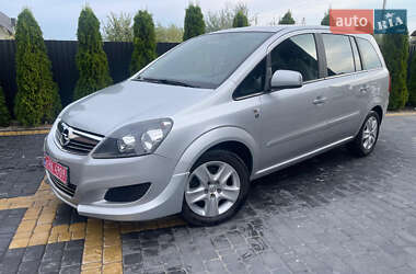 Минивэн Opel Zafira 2010 в Любомле