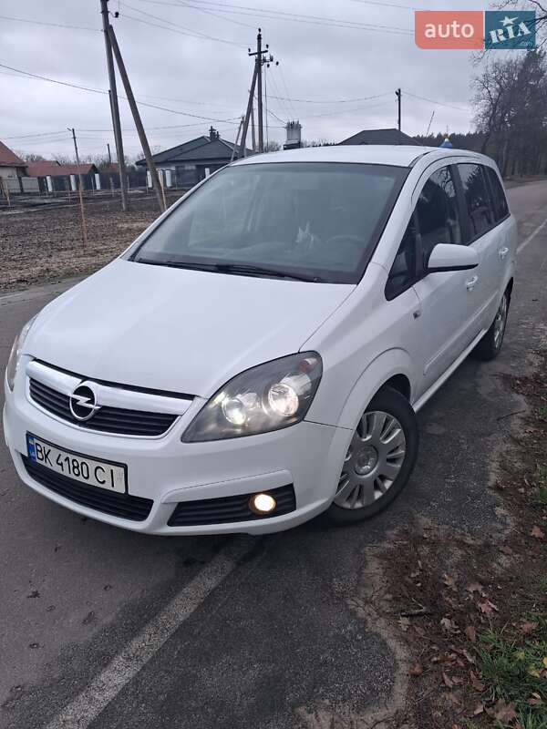 Мінівен Opel Zafira 2007 в Сарнах