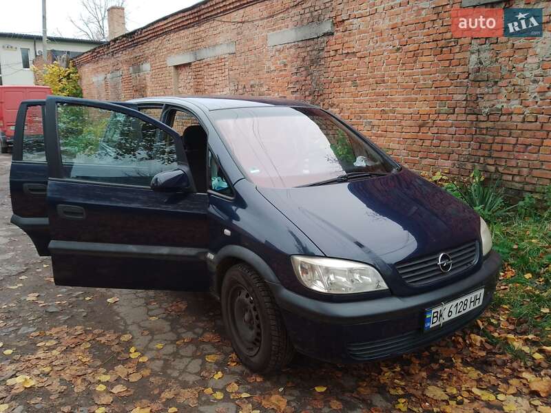 Мінівен Opel Zafira 2001 в Рівному