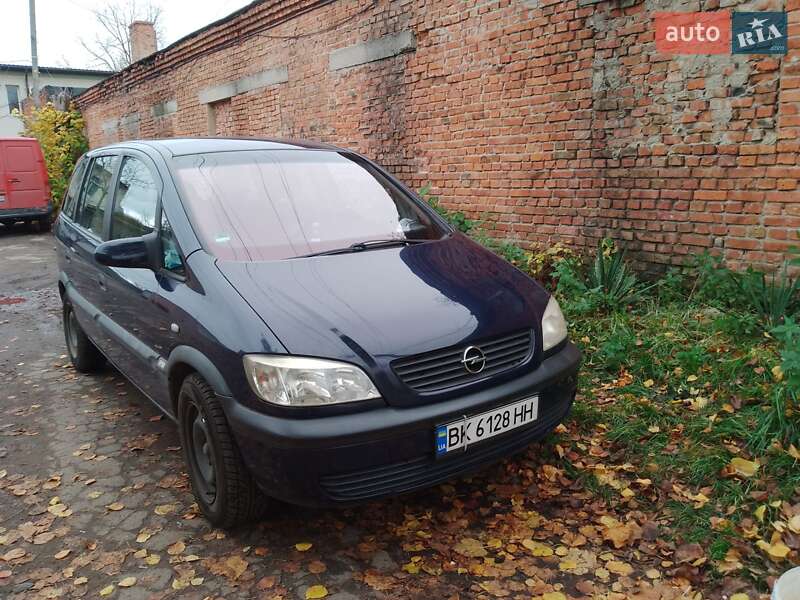 Мінівен Opel Zafira 2001 в Рівному