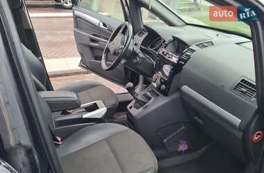 Минивэн Opel Zafira 2010 в Луцке