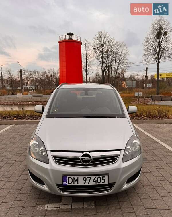Минивэн Opel Zafira 2013 в Львове