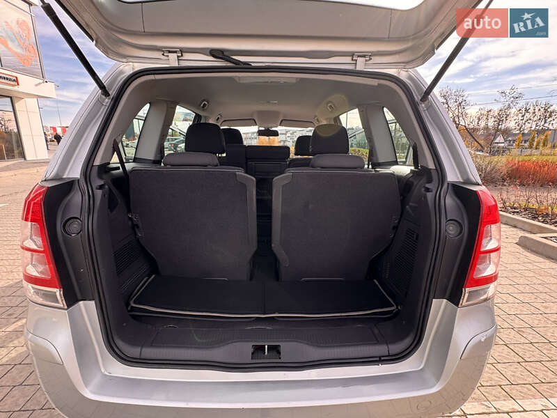 Минивэн Opel Zafira 2013 в Львове