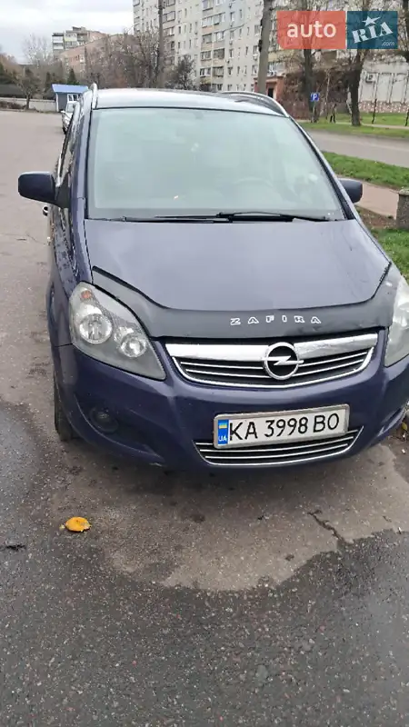 Opel Zafira 2011