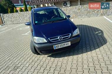 Минивэн Opel Zafira 2003 в Калиновке