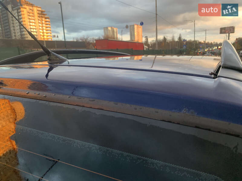 Мінівен Opel Zafira 2001 в Києві