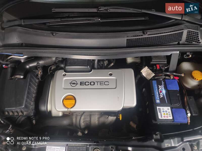 Минивэн Opel Zafira 2004 в Сокале фото 4 Минивэн Opel Zafira 2004 в Сокале