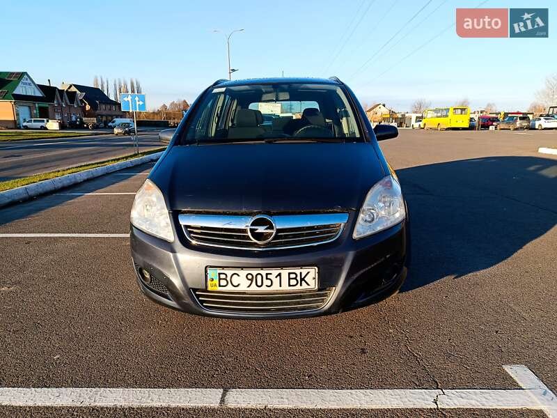 Минивэн Opel Zafira 2008 в Луцке