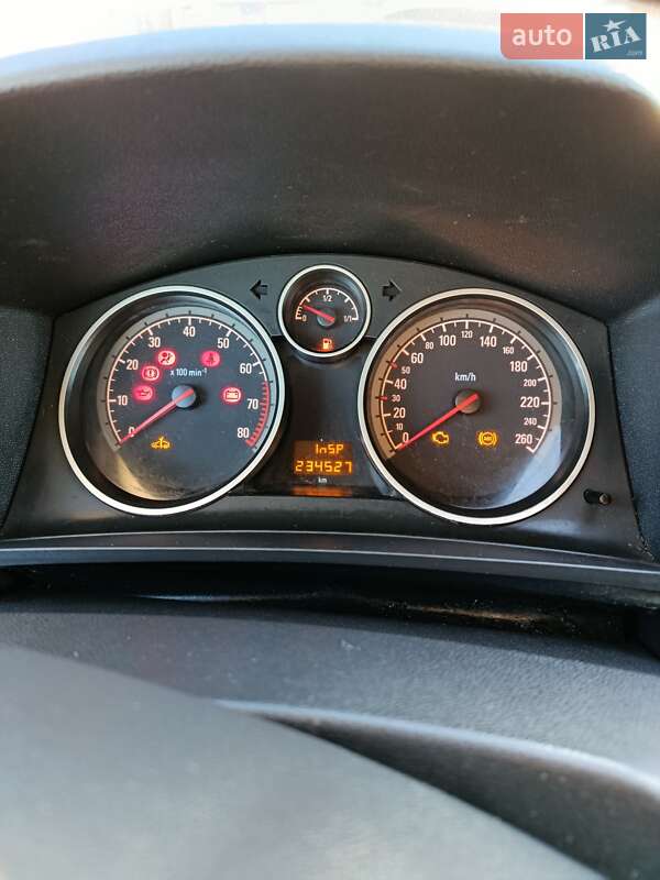 Минивэн Opel Zafira 2008 в Луцке