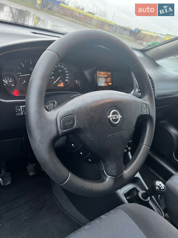 Минивэн Opel Zafira 2002 в Днепре