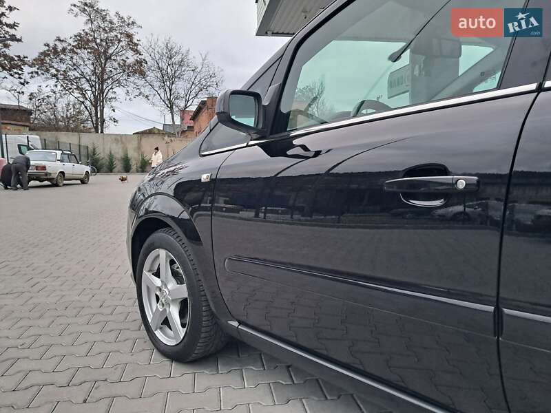 Минивэн Opel Zafira 2006 в Могилев-Подольске фото 30 Минивэн Opel Zafira 2006 в Могилев-Подольске