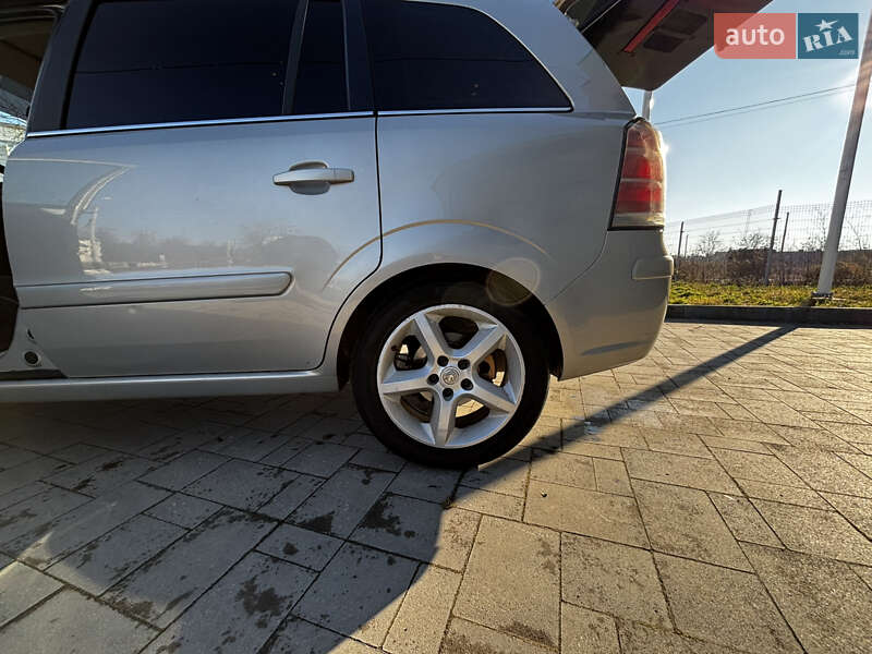 Минивэн Opel Zafira 2006 в Стрые