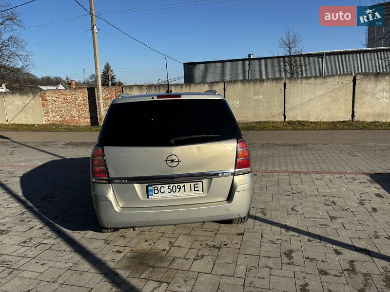 Минивэн Opel Zafira 2006 в Стрые