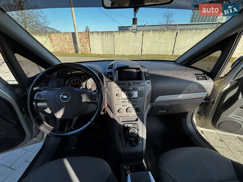 Минивэн Opel Zafira 2006 в Стрые