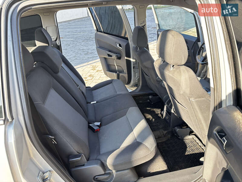 Минивэн Opel Zafira 2006 в Стрые