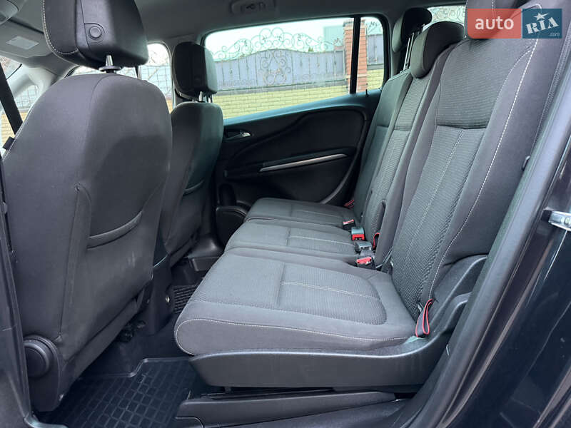Микровэн Opel Zafira 2015 в Ровно