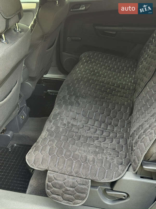 Минивэн Opel Zafira 2008 в Ровно фото 12 Минивэн Opel Zafira 2008 в Ровно