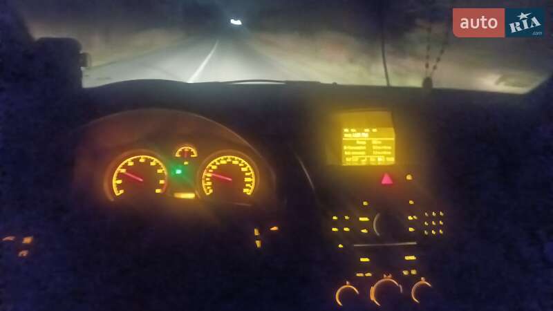 Минивэн Opel Zafira 2007 в Днепре