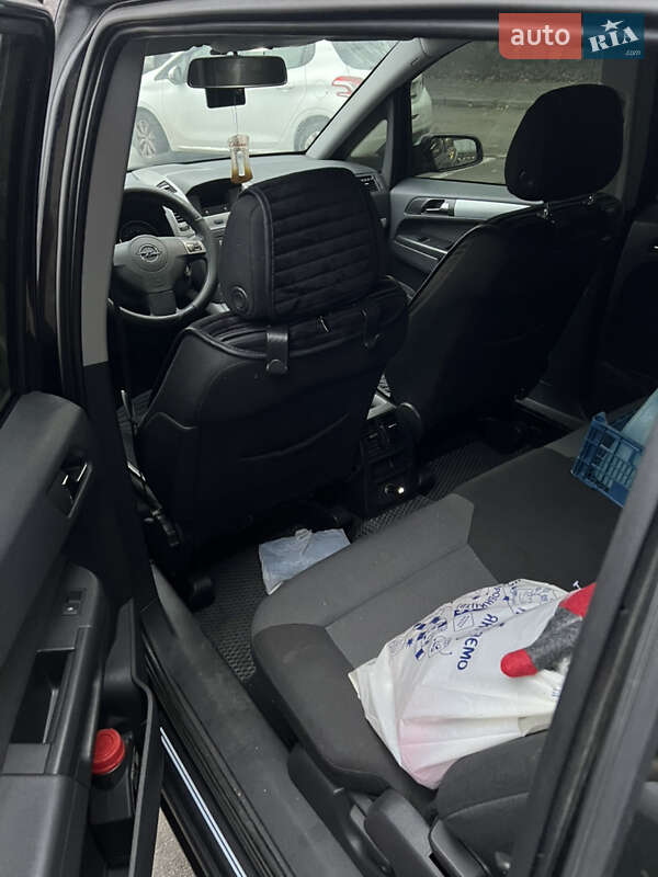 Минивэн Opel Zafira 2007 в Львове
