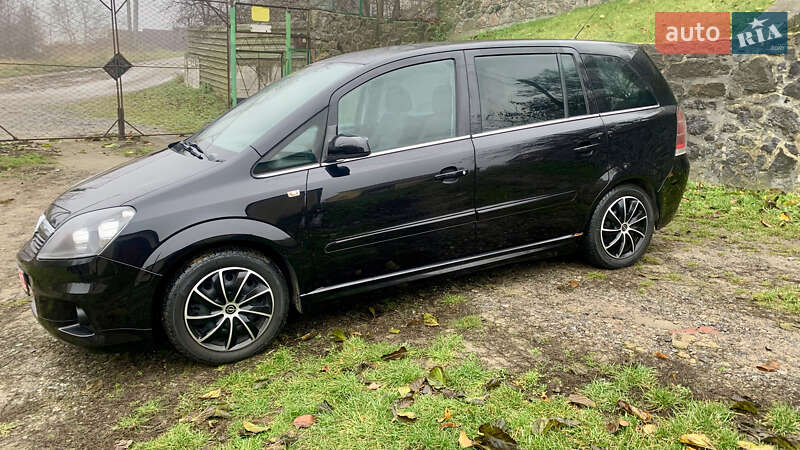 Минивэн Opel Zafira 2008 в Виннице